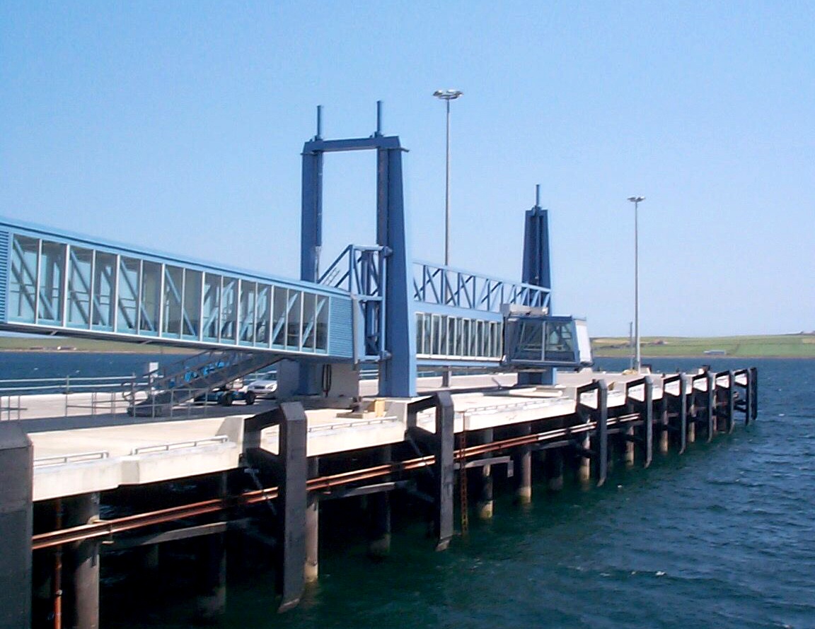 Port and terminal equipment