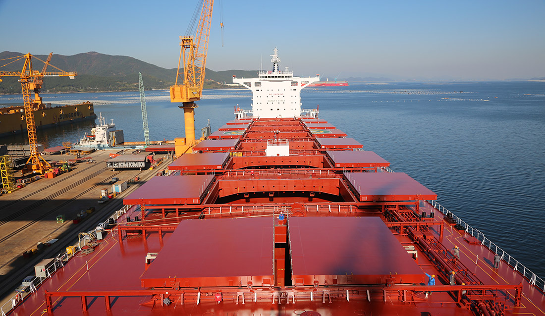 Bulk Module Hatch Electric Hatch Covers for Bulk Carriers - MacGregor.com
