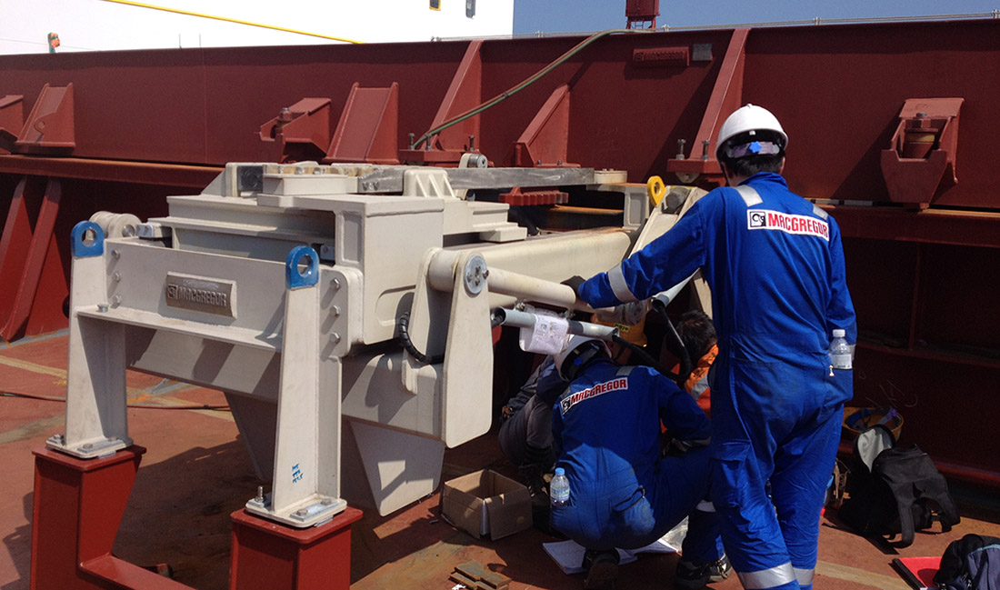 Bulk Module Hatch Electric Hatch Covers for Bulk Carriers - MacGregor.com